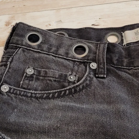 Free People Sashed and Relaxed Grommet Distress Cutoff Denim Shorts Black 24 - Picture 12 of 15